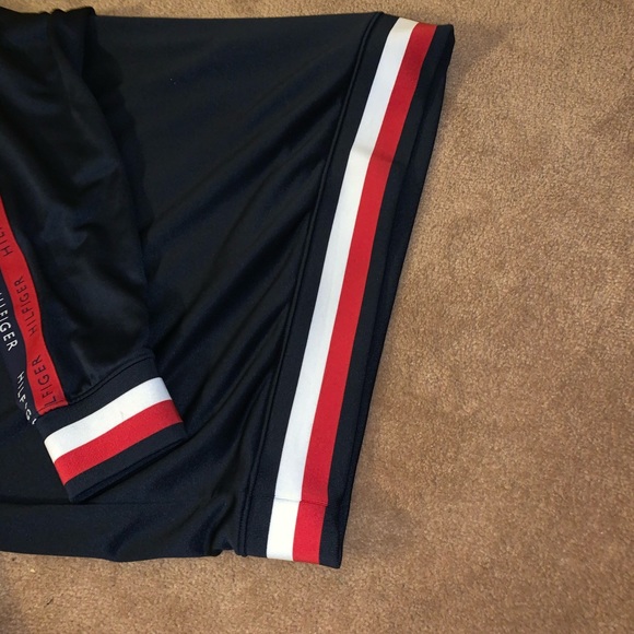 Tommy Hilfiger XL Longsleeve Shirt - Picture 4 of 4